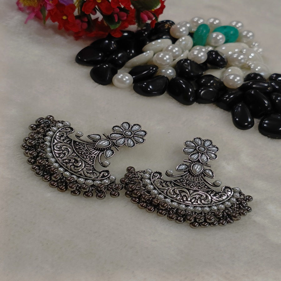 Antique Gold Plated Floral Kundan and Stone Studded Artwork with Hanging Pearl Dangler Earring