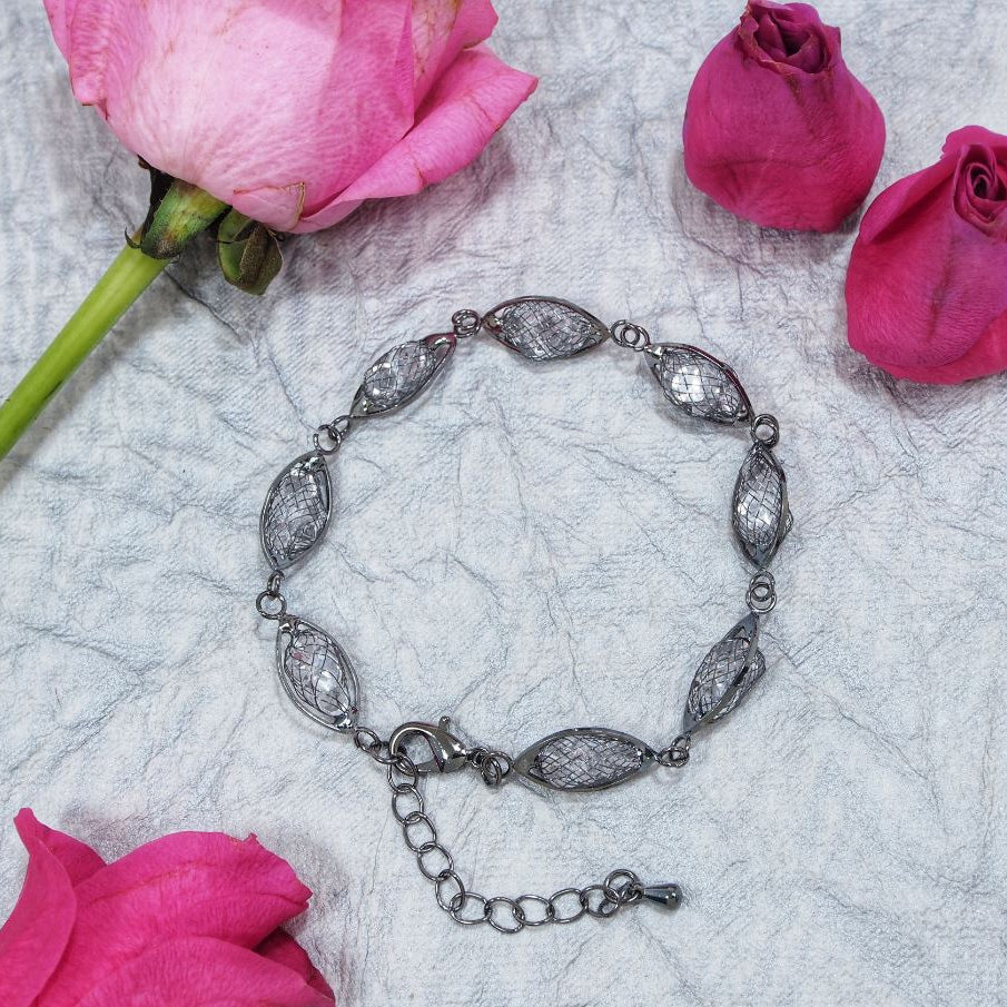 Crystal With Gun Metal Plated Chain Link Fishnet Bracelet-BR 1022