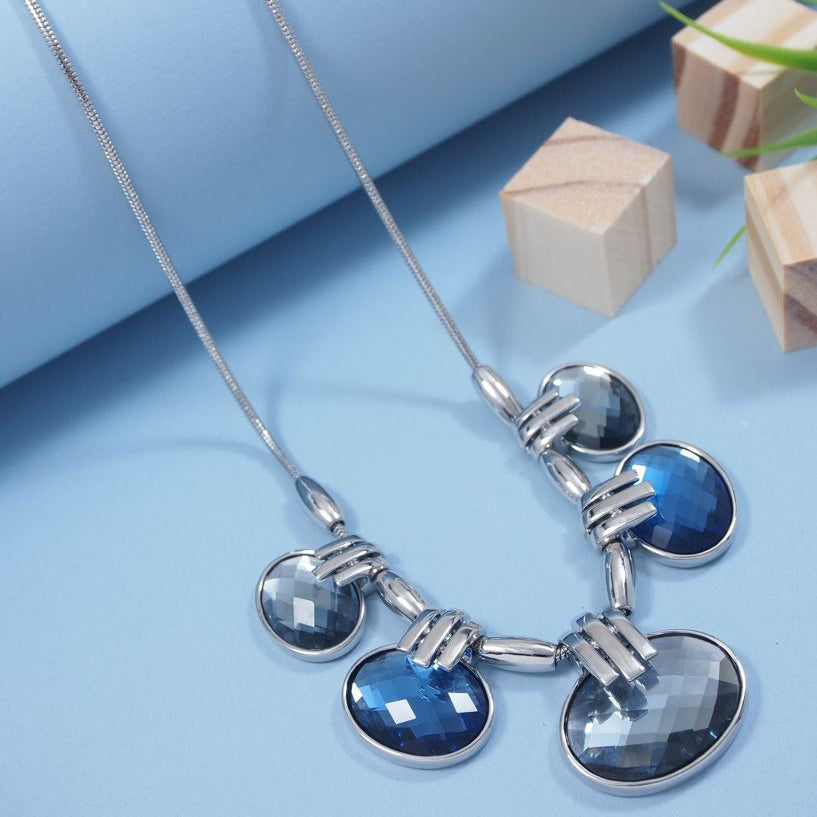 Oval Crystal Pendent Chain Necklace