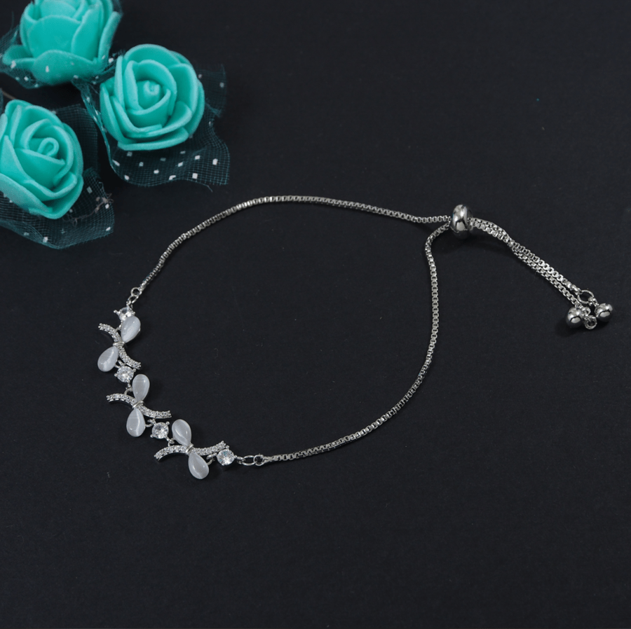 Korean Gold /Rosegold /Silver Plated Link Floral Adjustable Charm Bracelet