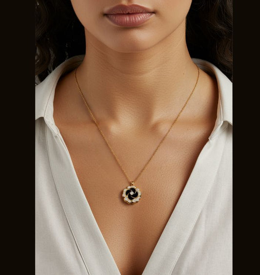 Stainless Steel Gold/Rosegold Plated Floral Spinning Pendent Necklace