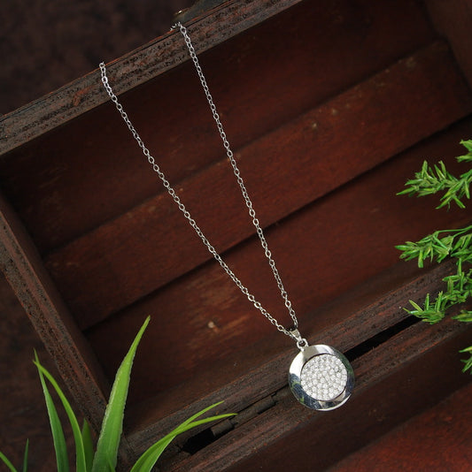 Stainless Steel Silver Plated Round Shaped Spinning Pendent Necklace