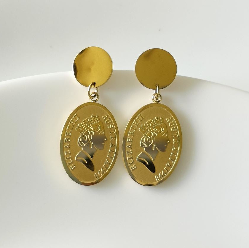 Stainless Steel Silver/Rosegold/Gold Plated Queen Elizabeth Portrait Earring