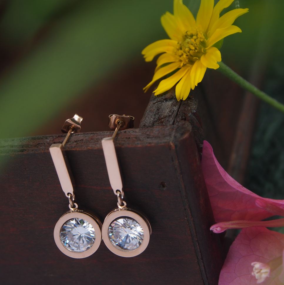 Stainless Steel Rosegold Plated Round Shaped Drop Earring