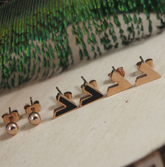 Stainless Steel Rosegold Plated Three Pair 'V' Shaped Stud Earring